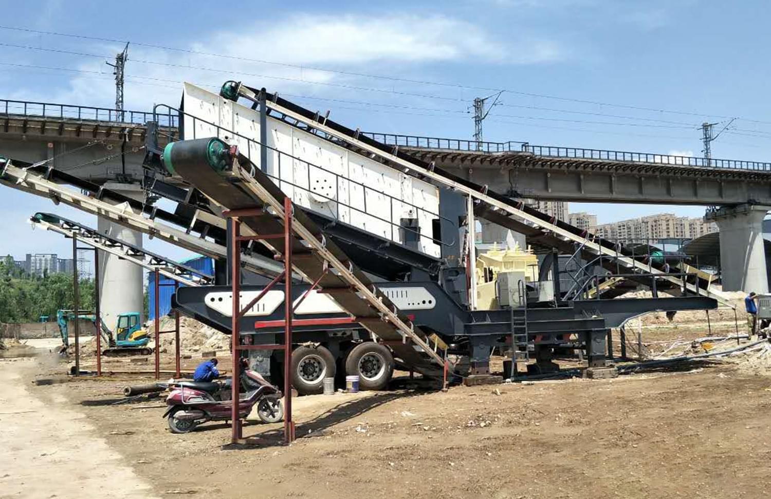 湖南衡陽建筑垃圾處理現場